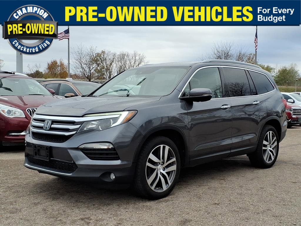2016 Honda Pilot Touring's photo