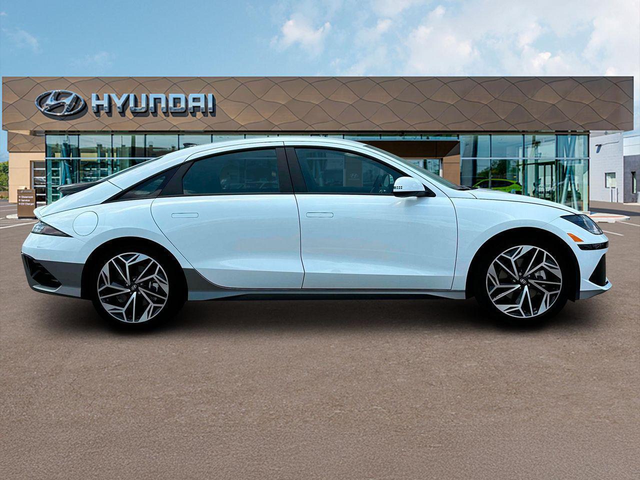 2025 Hyundai Ioniq 6 SEL photo 9