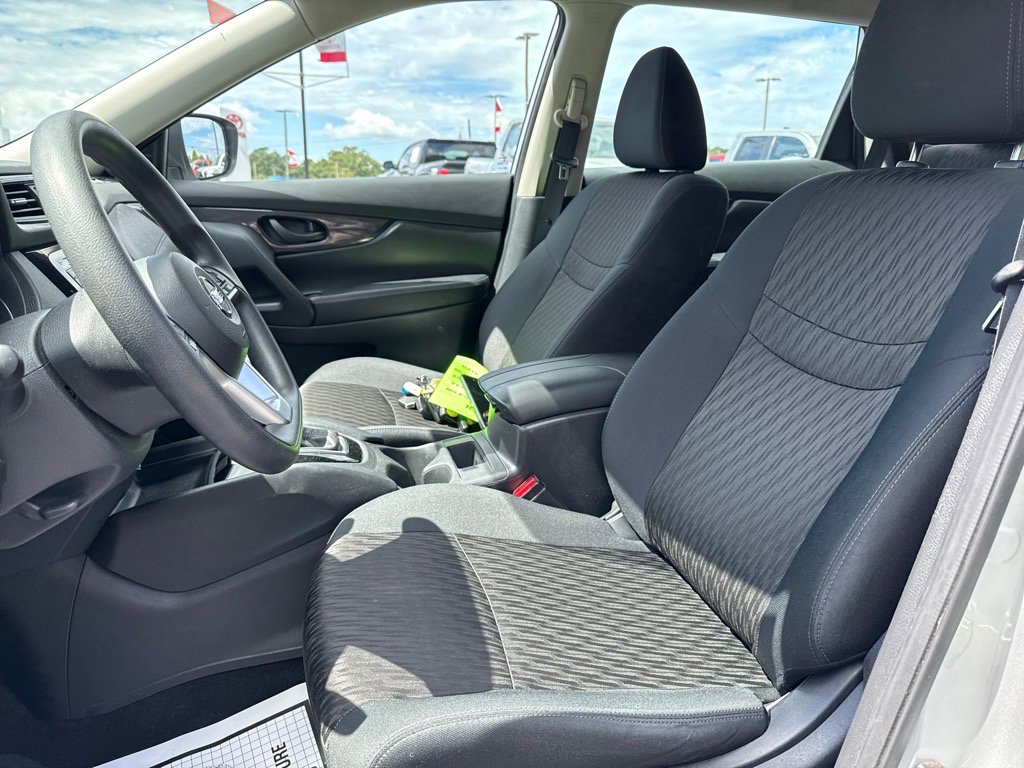 2019 Nissan Rogue S photo 8