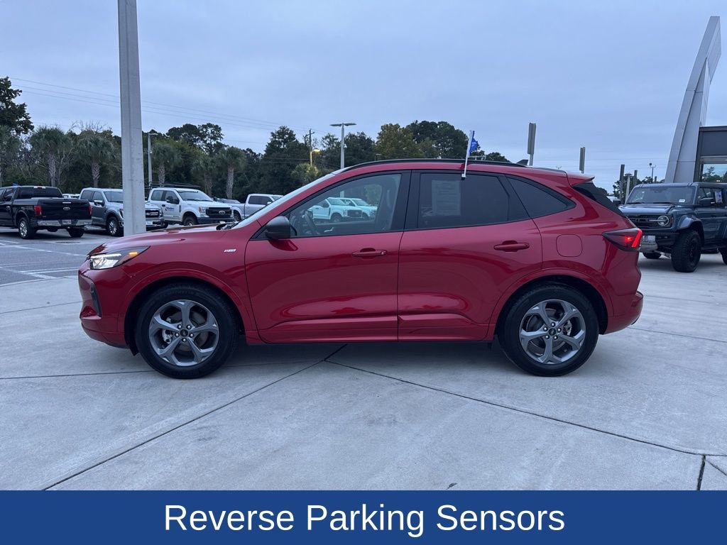 2023 Ford Escape ST-Line photo 4