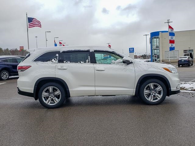 2016 Toyota Highlander Limited photo 4