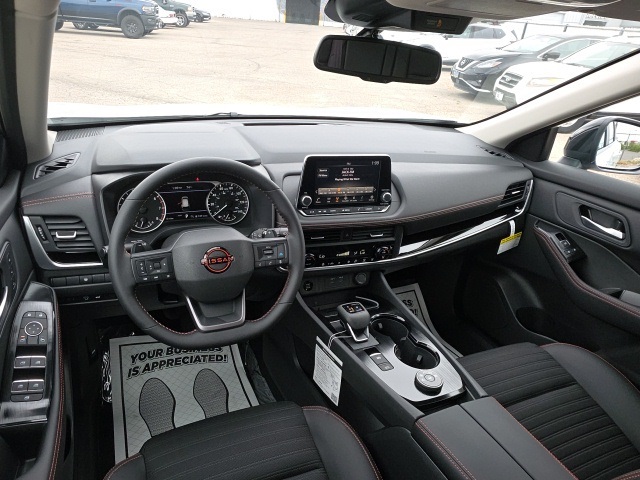 2026 Nissan Rogue SV photo 23