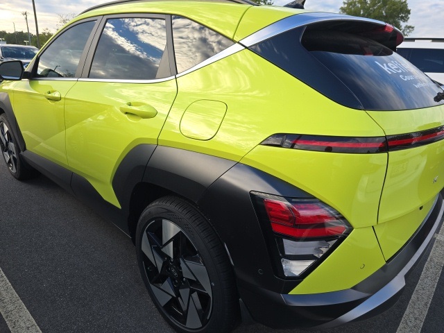 2024 Hyundai Kona Limited photo 4