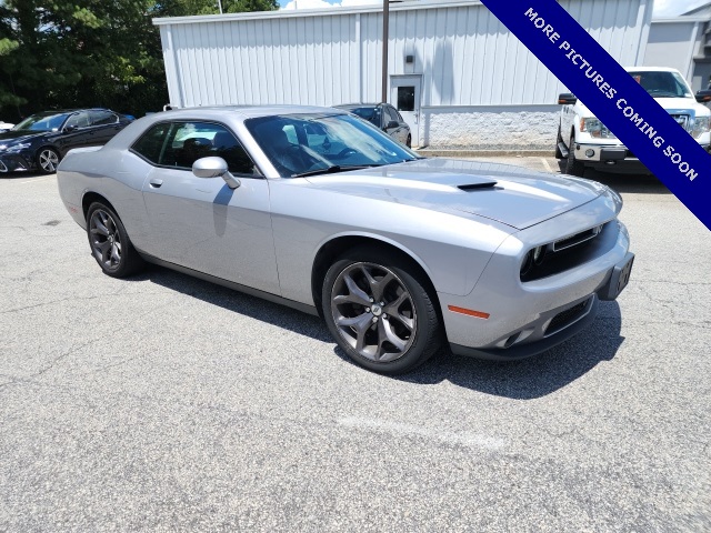 Used 2018 Dodge Challenger SXT Plus with VIN 2C3CDZAG5JH171412 for sale in Snellville, GA