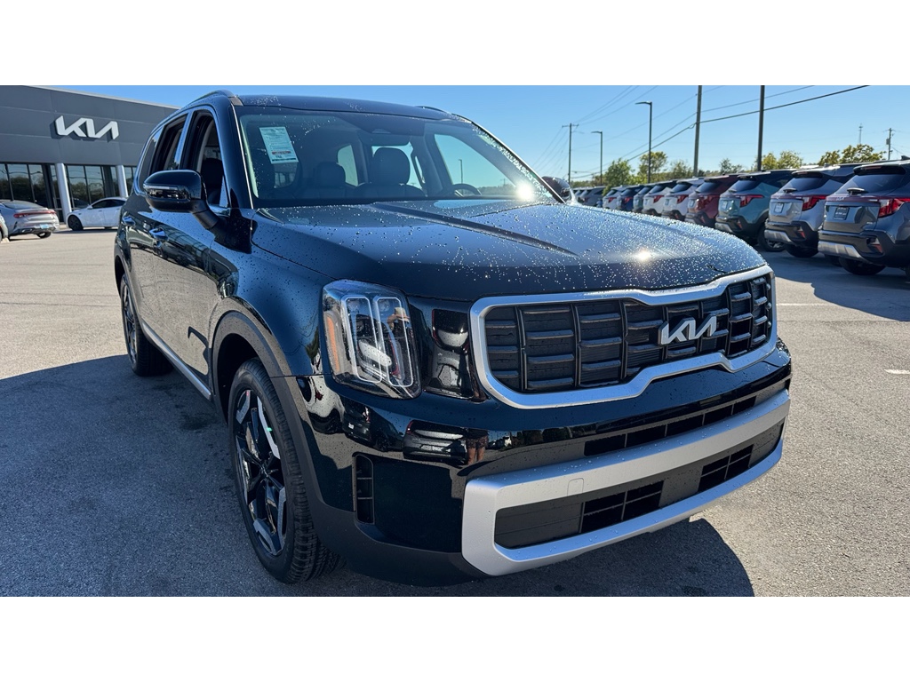 2025 Kia Telluride S's photo