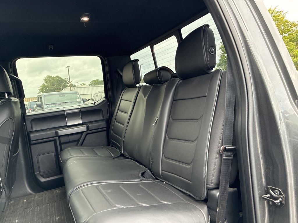 2019 Ford F-150 XLT photo 21