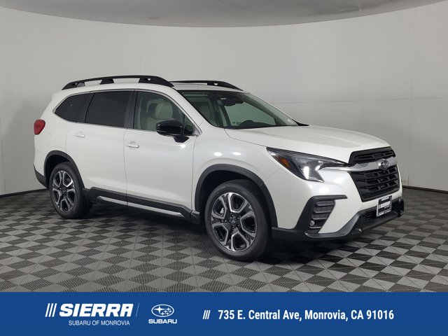 2025 Subaru Ascent Limited's photo
