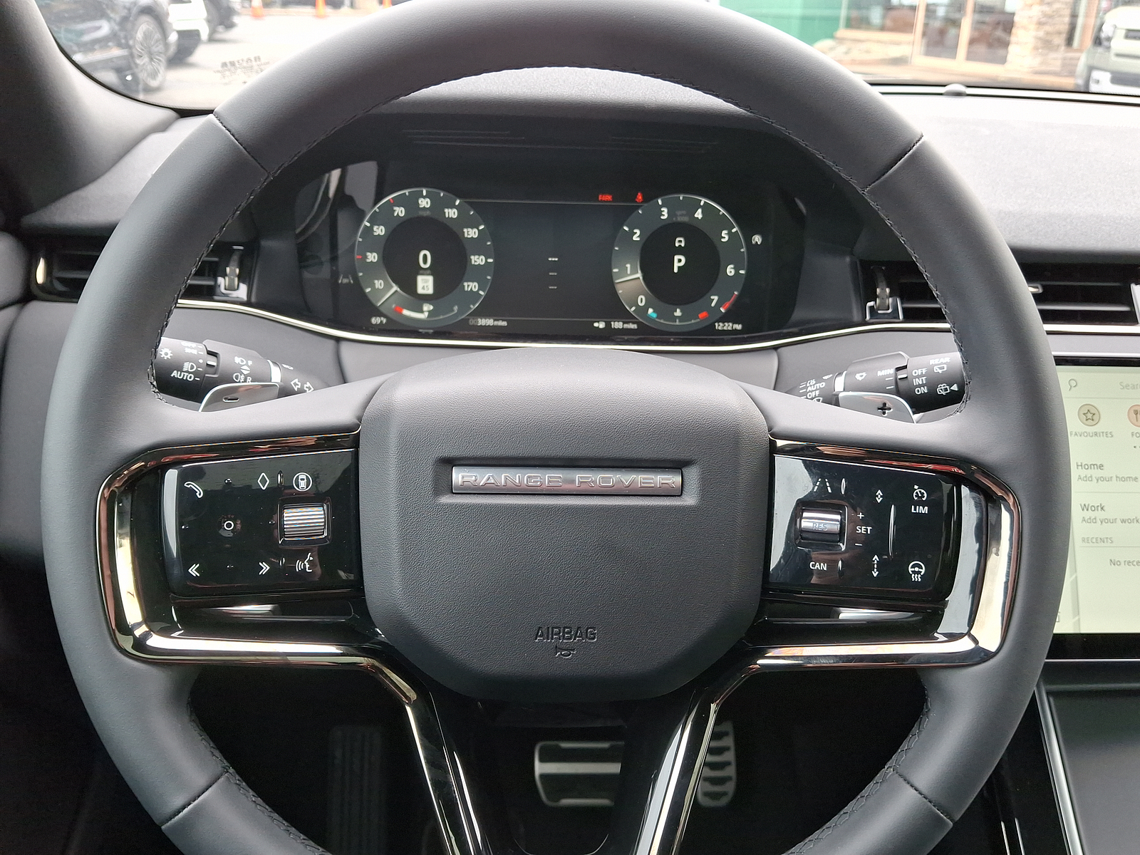 Image 6 of Certified Pre-Owned 2025 Range Rover Evoque Dynamic SE AWD Sport Utility