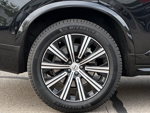 2024 Volvo XC90 Plus photo 14