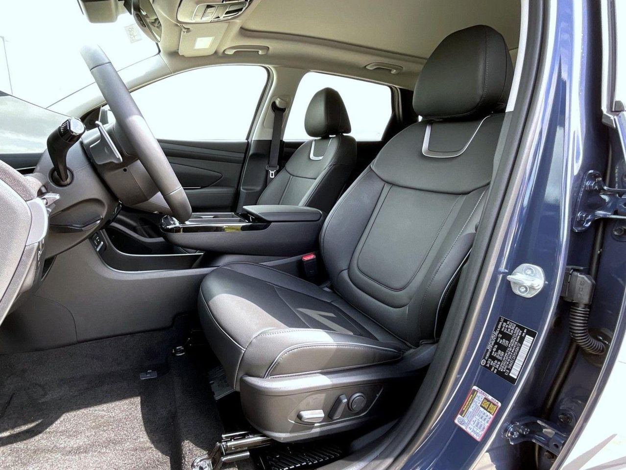 2025 Hyundai Tucson Limited photo 10