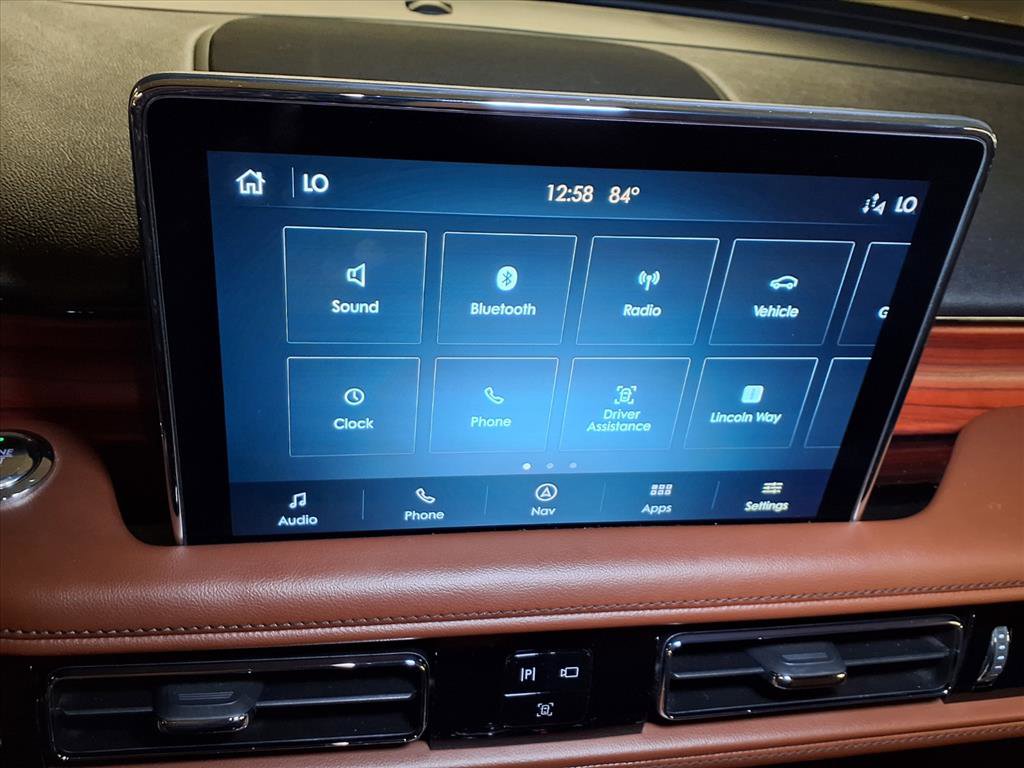 2023 Lincoln Aviator Grand Touring photo 3