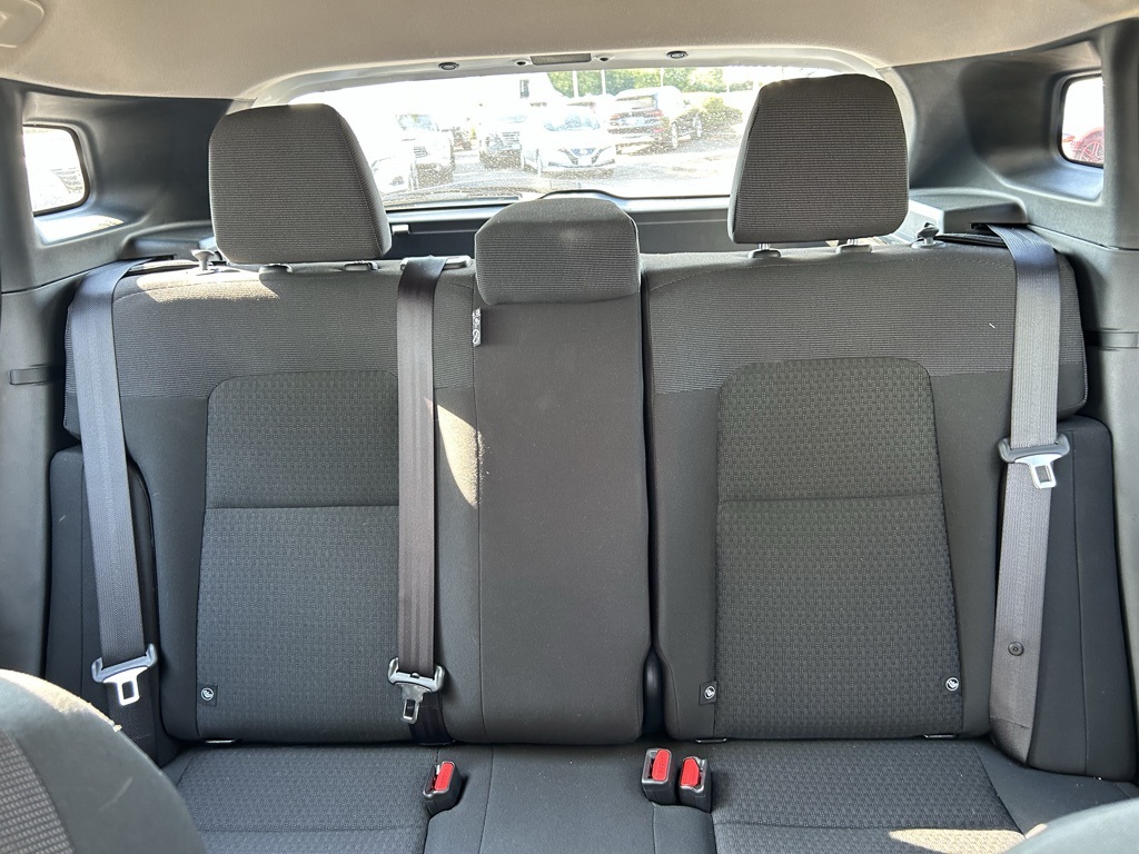 2025 Nissan Kicks S photo 19