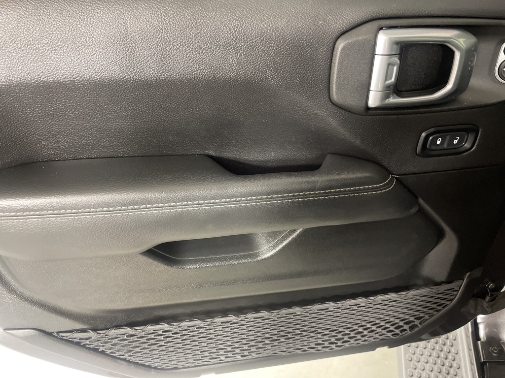 2022 Jeep Wrangler Unlimited Sahara 4xe photo 18