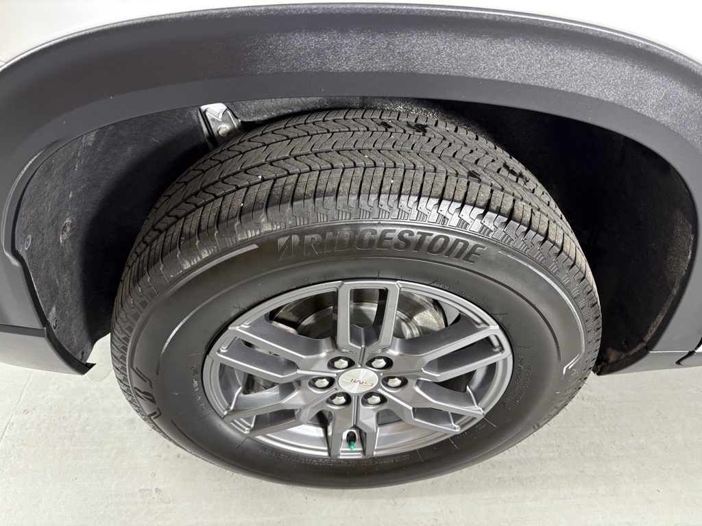 Image of Pre-Owned 2025 GMC Acadia Elevation