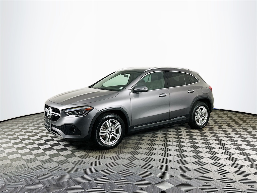 2022 Mercedes Benz GLA 250 4MATIC photo 2