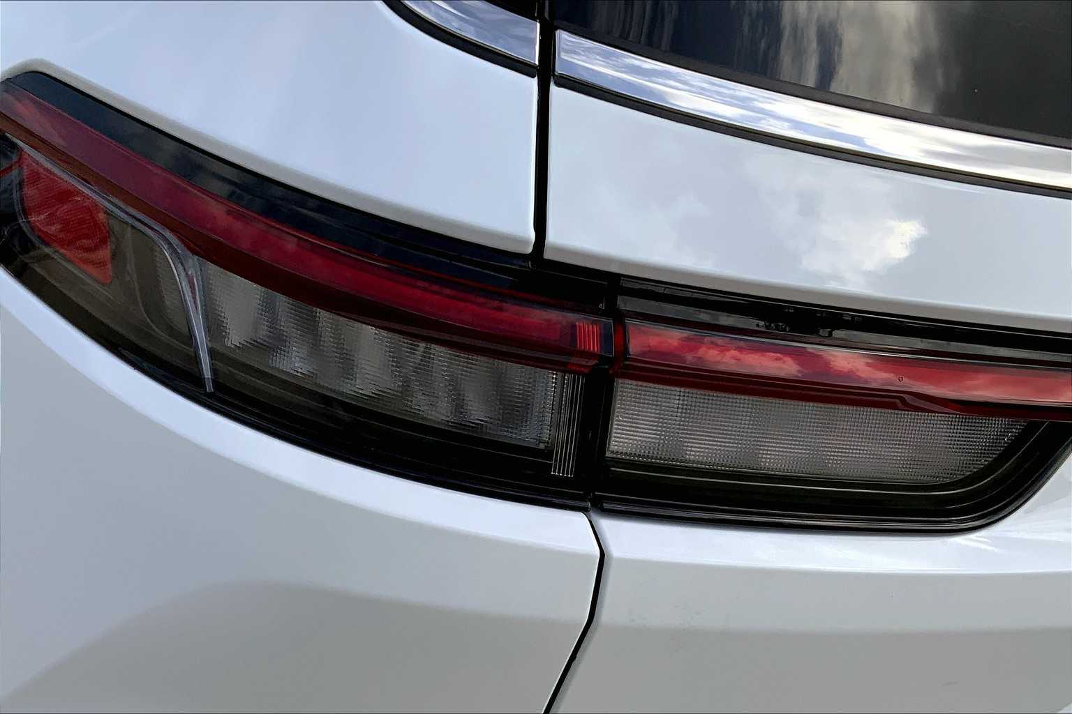 2025 Jeep Grand Cherokee Laredo photo 13