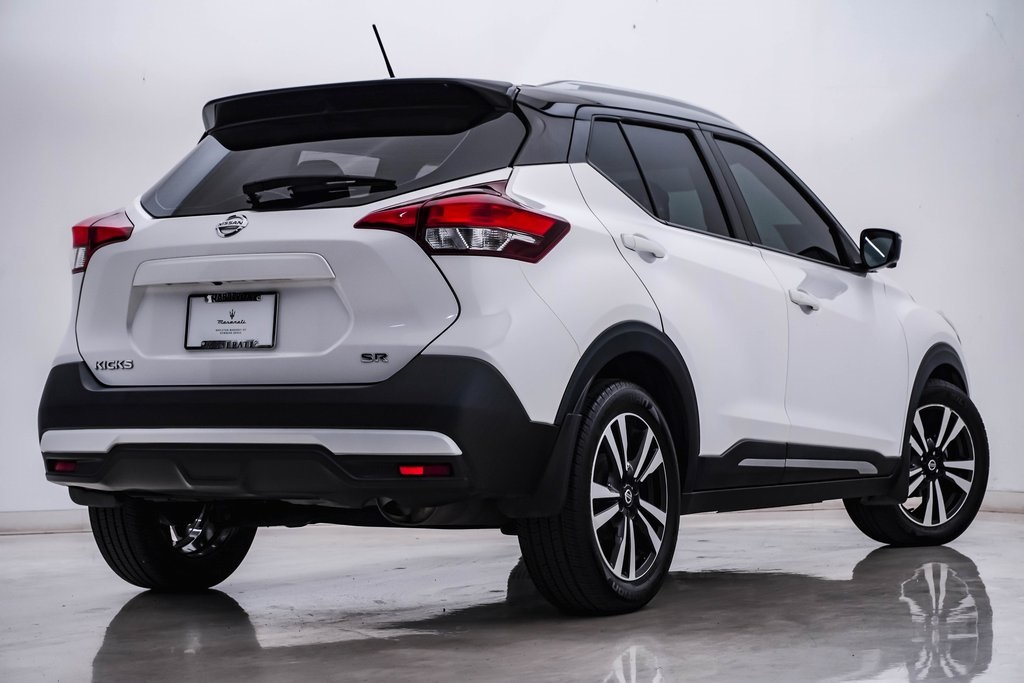 2019 Nissan Kicks SR photo 7