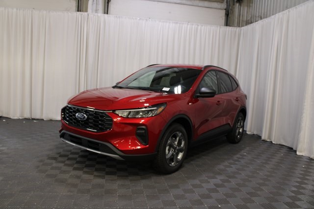 2026 Ford Escape ST-Line photo 8