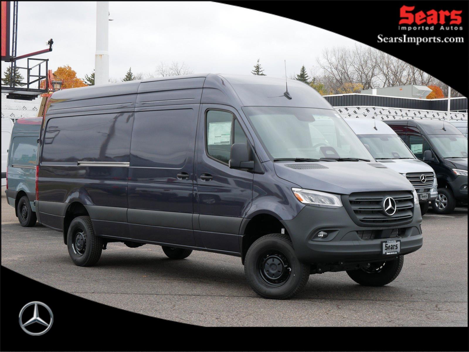 2025 Mercedes-Benz Sprinter Cargo Van Base's photo