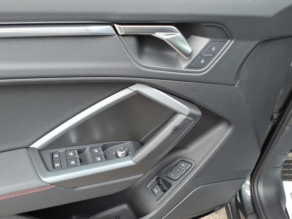 2025 Audi Q3 S line Premium Plus photo 12