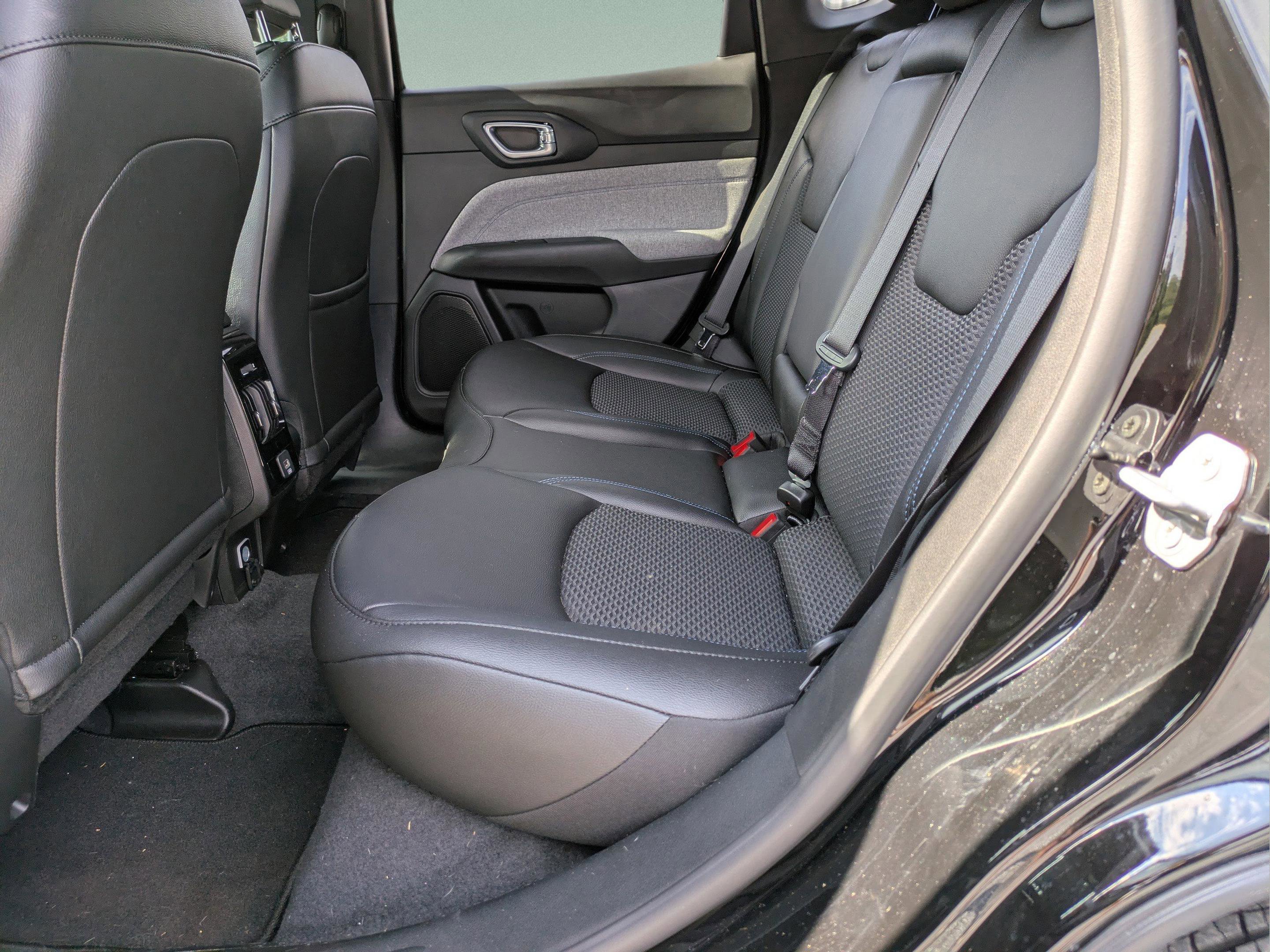2025 Jeep Compass Latitude photo 25