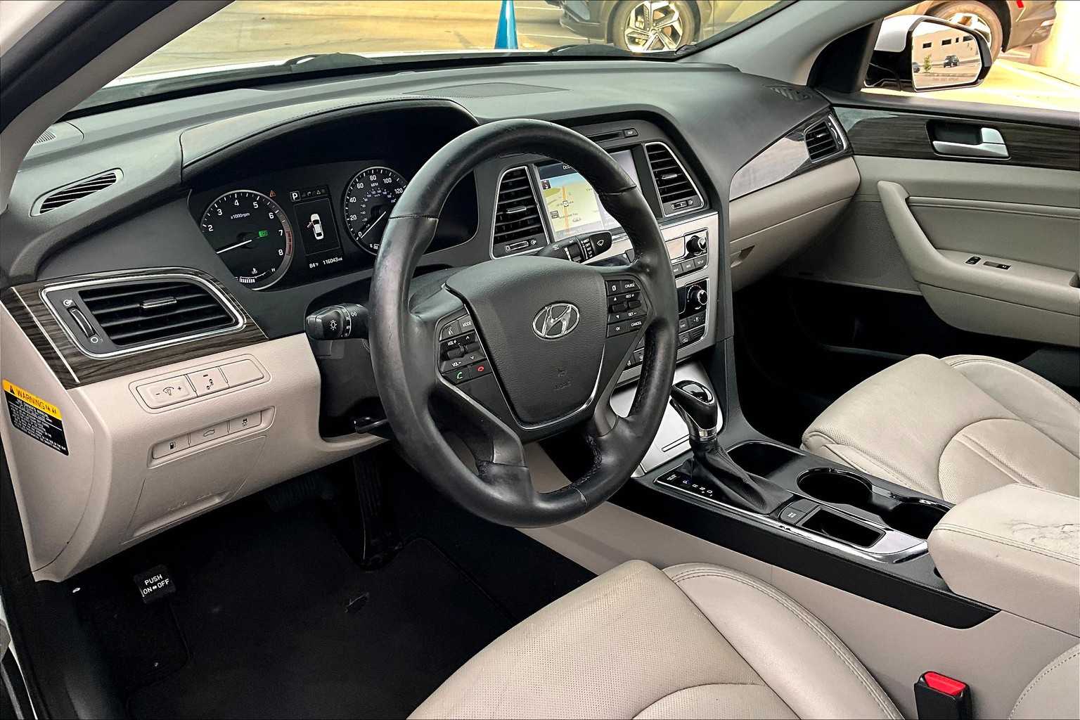 2015 Hyundai Sonata Limited photo 14