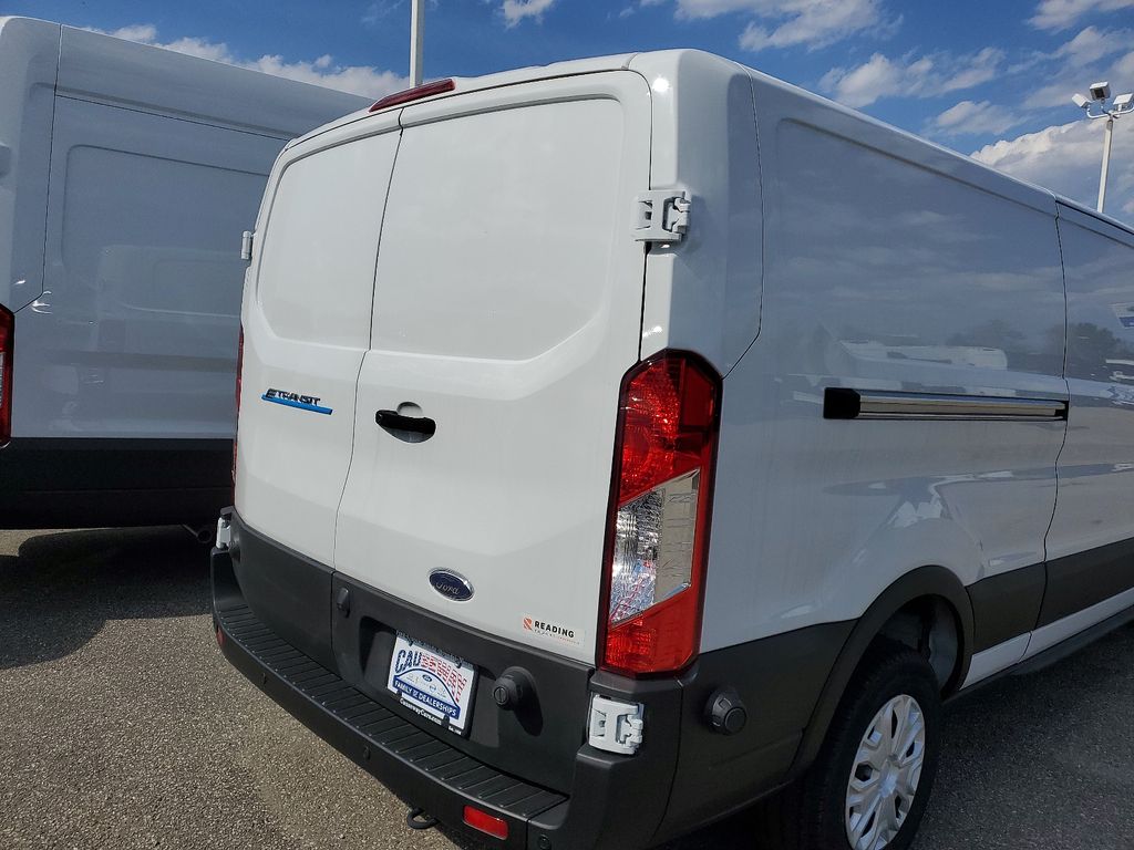 2023 Ford Transit photo 4