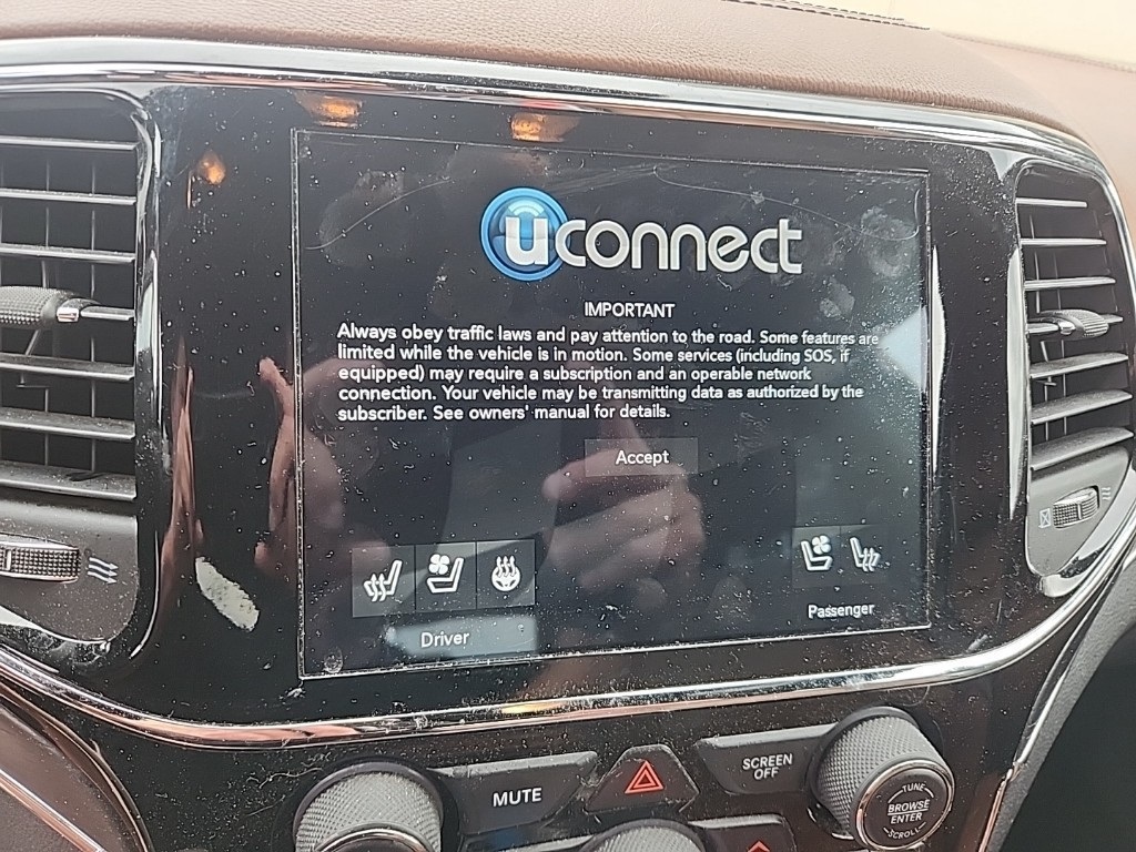 Used 2019 Jeep Grand Cherokee Summit with VIN 1C4RJFJG0KC721049 for sale in Winona, Minnesota