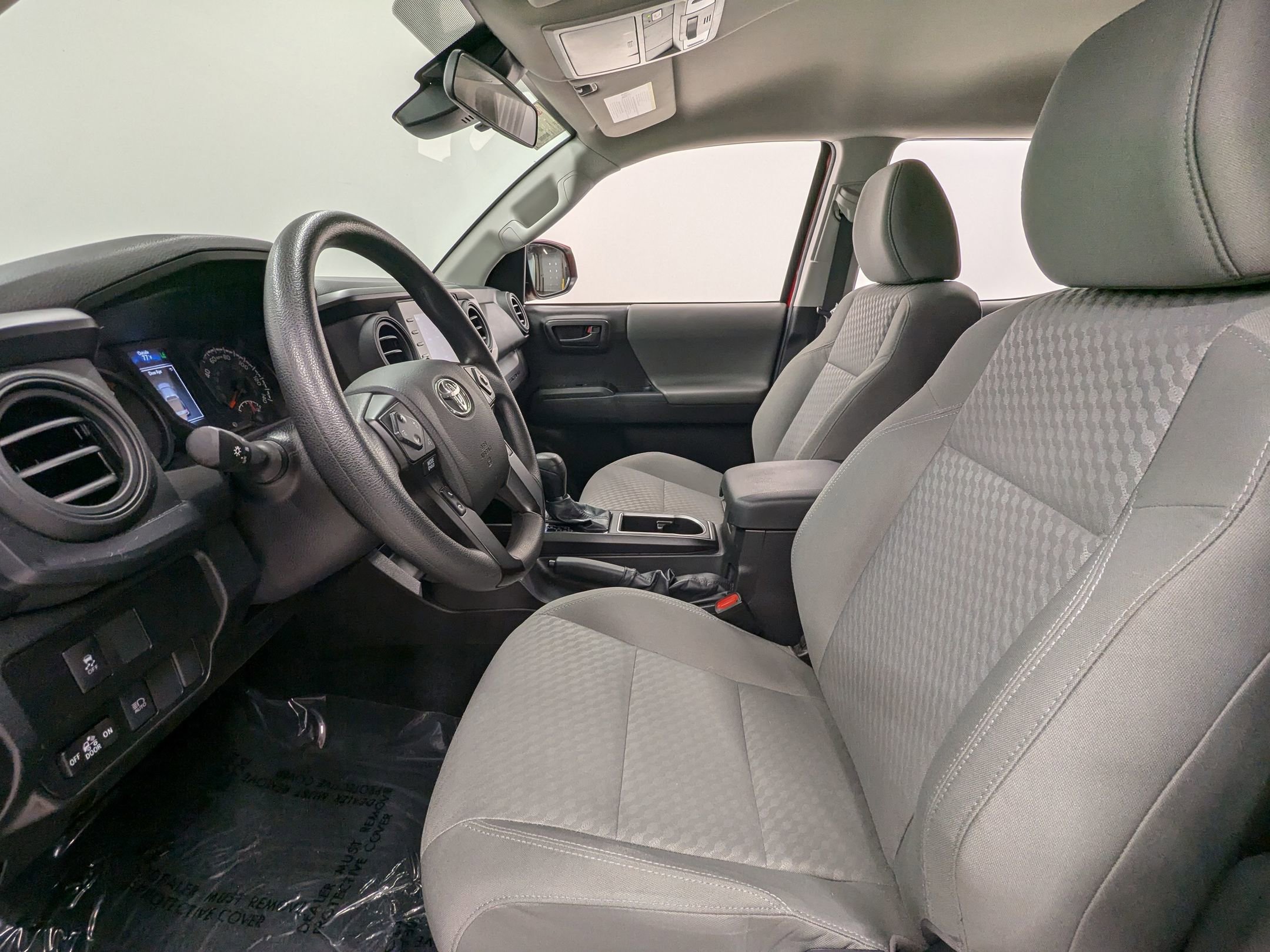 2022 Toyota Tacoma TRD Sport photo 3