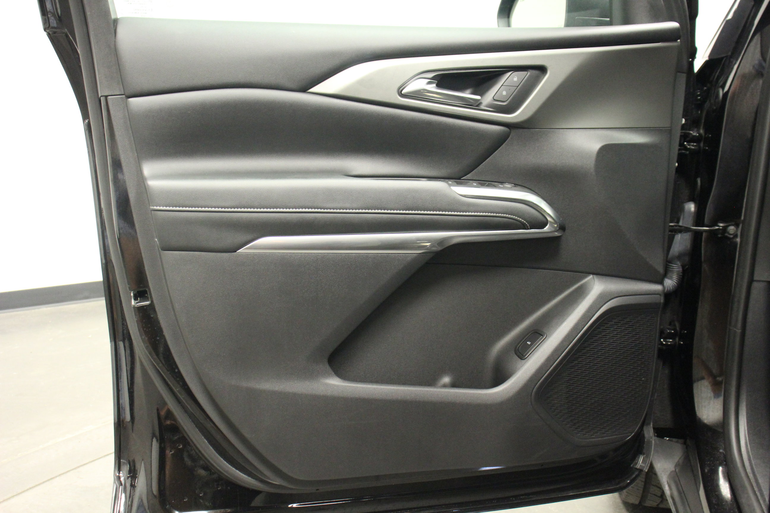 2024 Chevrolet Traverse photo 13