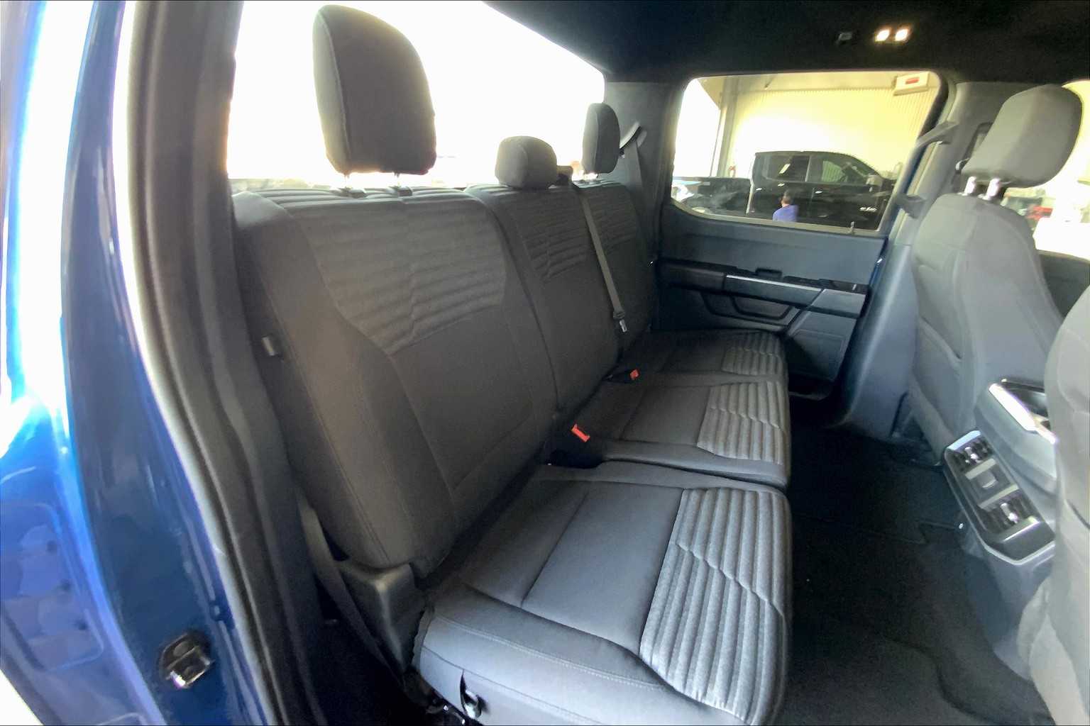 2022 Ford F-150 XL photo 18
