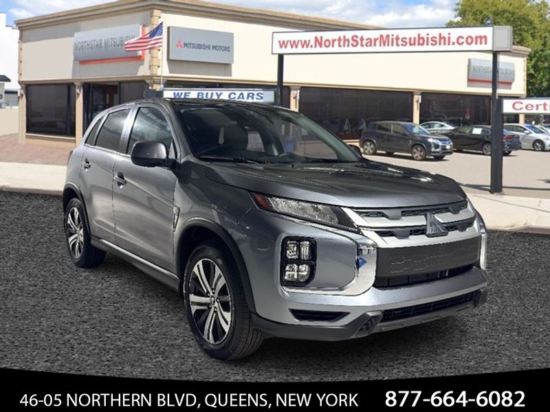 2025 Mitsubishi Outlander Sport ES photo 3