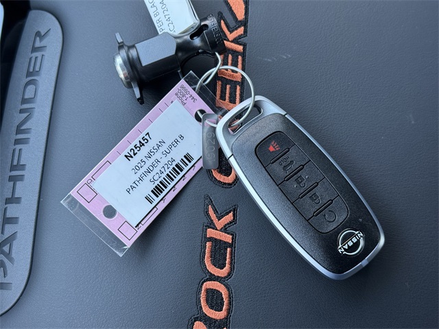 2025 Nissan Pathfinder Rock Creek photo 25