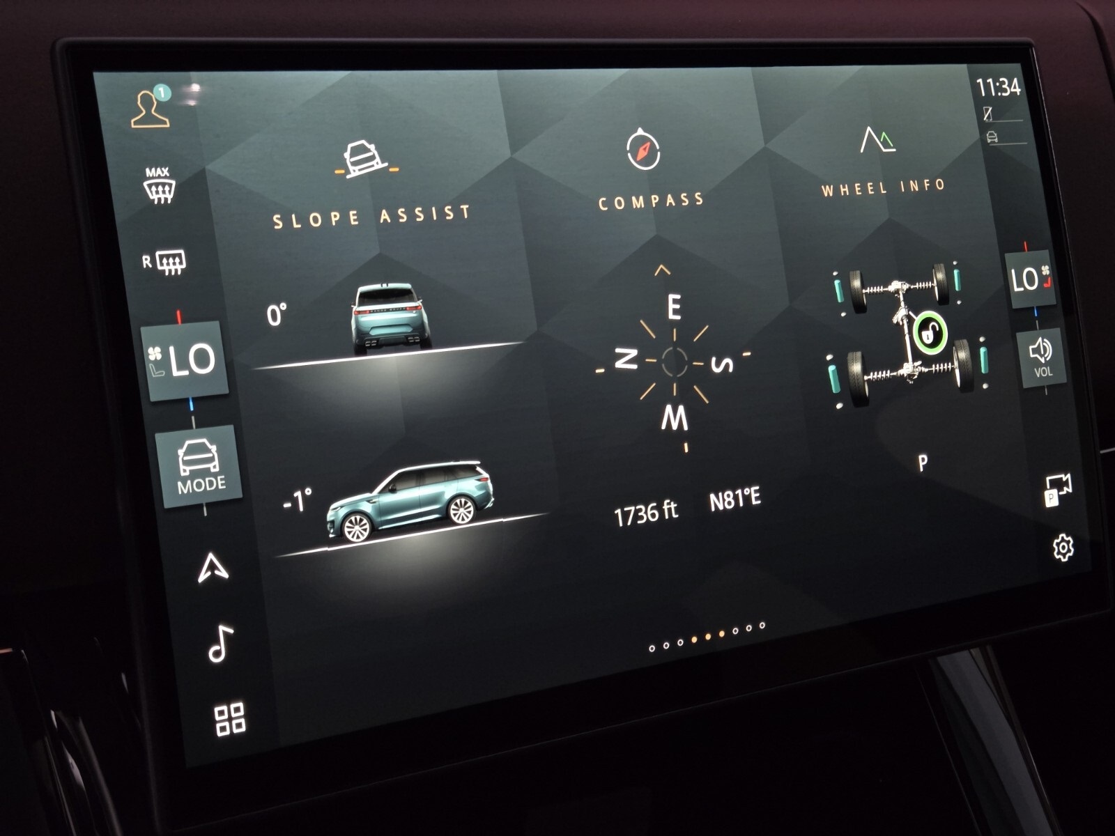 2025 Land Rover Range Rover Sport SE photo 28