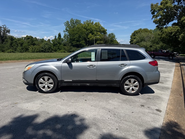 2011 Subaru Outback 2.5i Premium photo 3