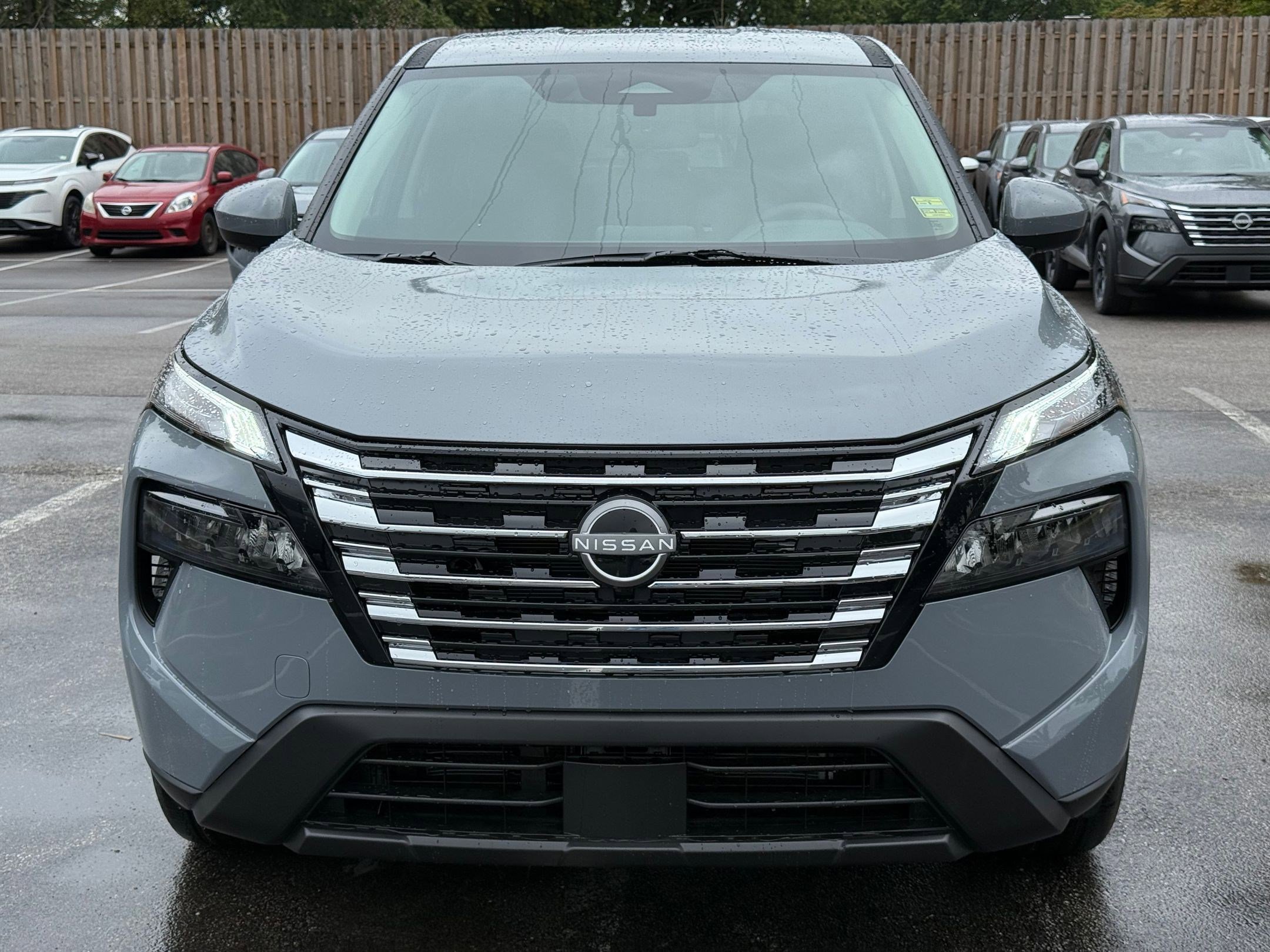 2026 Nissan Rogue SV photo 3