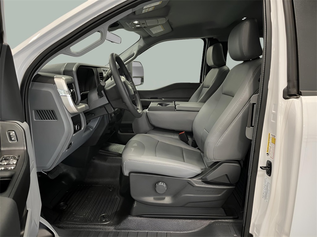 2024 Ford F-350 XL photo 14