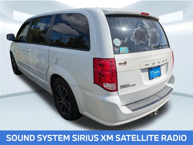 2015 Dodge Grand Caravan SXT photo 3