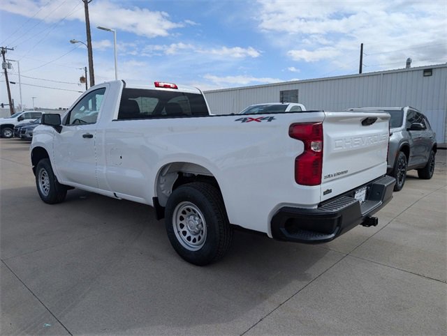 2025 Chevrolet Silverado 1500 photo 3