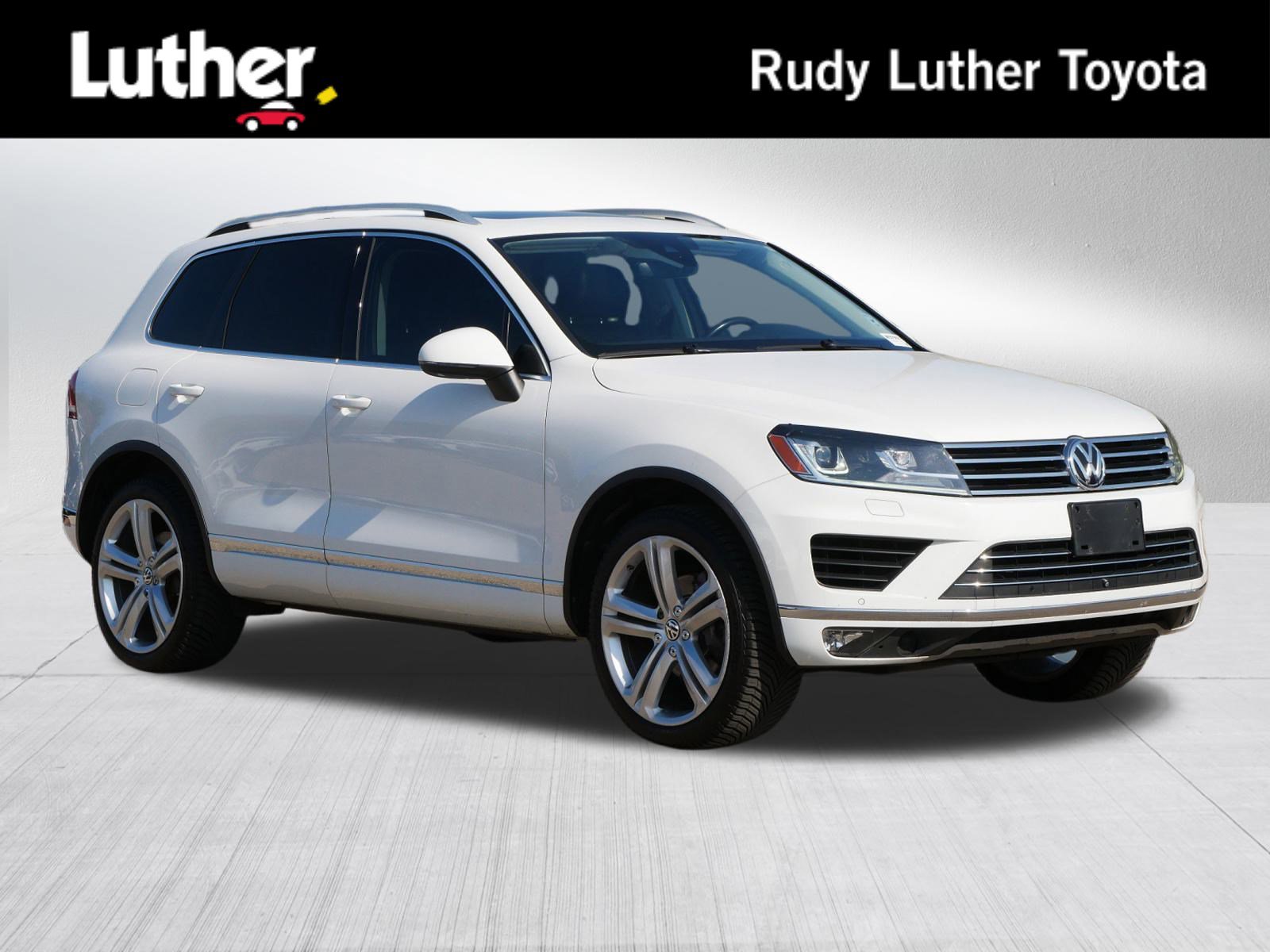 2017 Volkswagen Touareg Executive