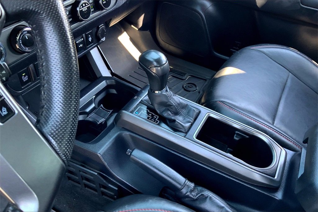 2021 Toyota Tacoma SR5 4x4 Long Bed photo 17