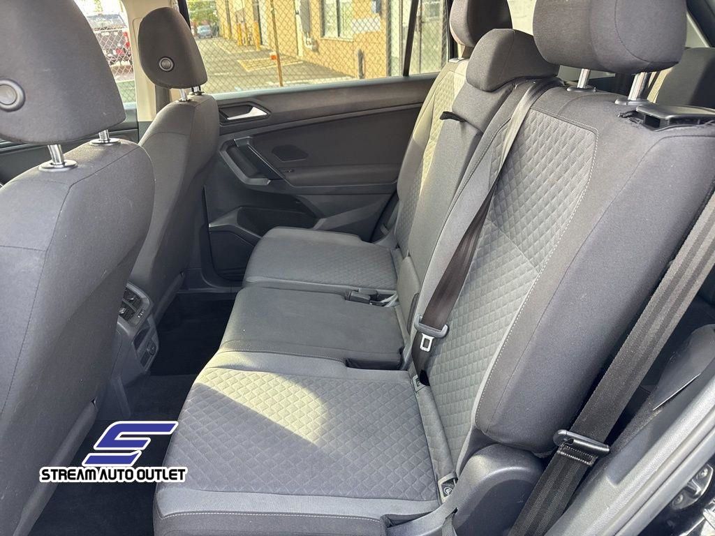 2019 Volkswagen Tiguan S photo 17
