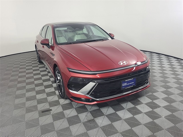 2024 Hyundai Sonata SEL photo 2