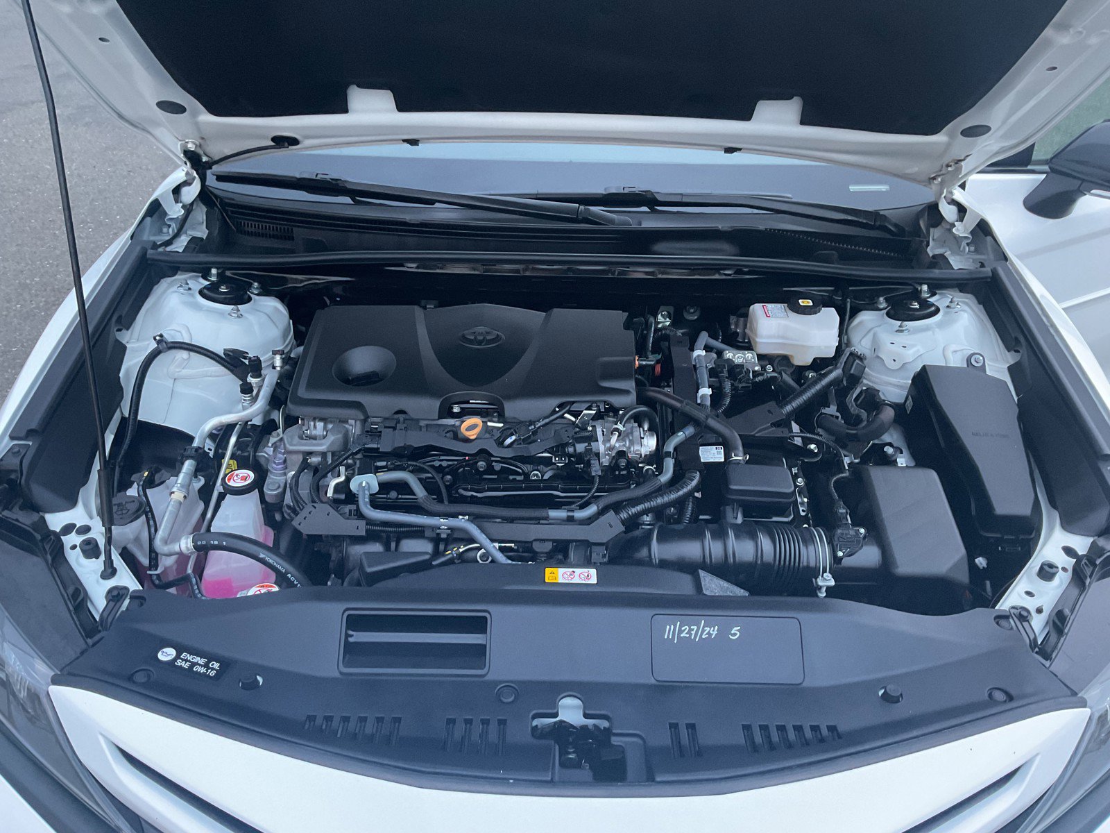 2023 Toyota Camry SE photo 28