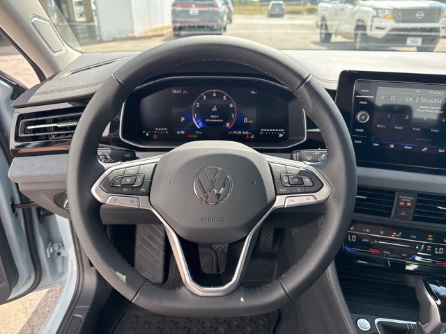 2025 Volkswagen Jetta 1.5T SE photo 23