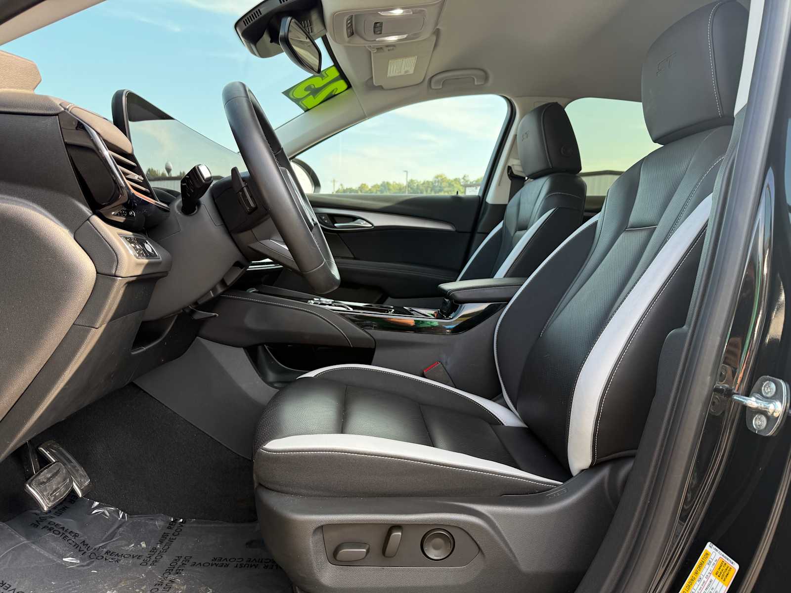 2025 Buick Envision Sport Touring photo 16