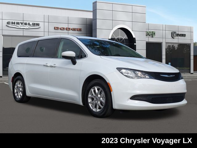 Pre-Owned 2023 Chrysler Voyager LX's photo