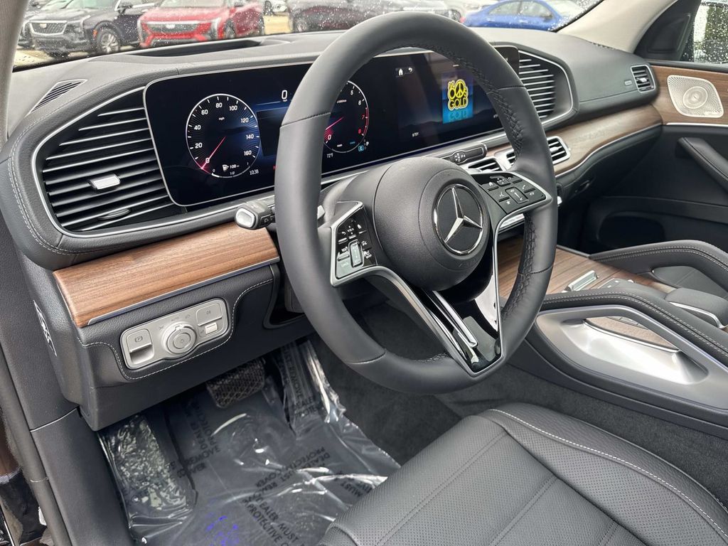 2026 Mercedes Benz GLE 580 4MATIC photo 18