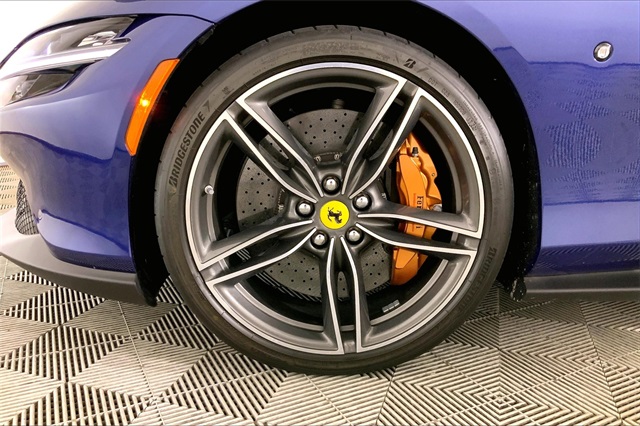 2023 Ferrari Roma Base photo 24