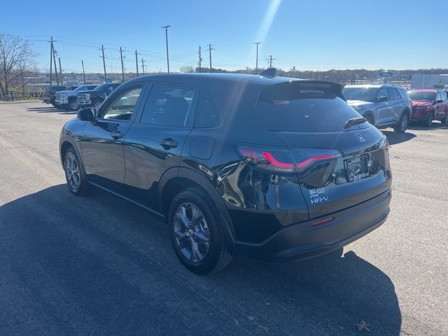 2026 Honda HR-V LX photo 2
